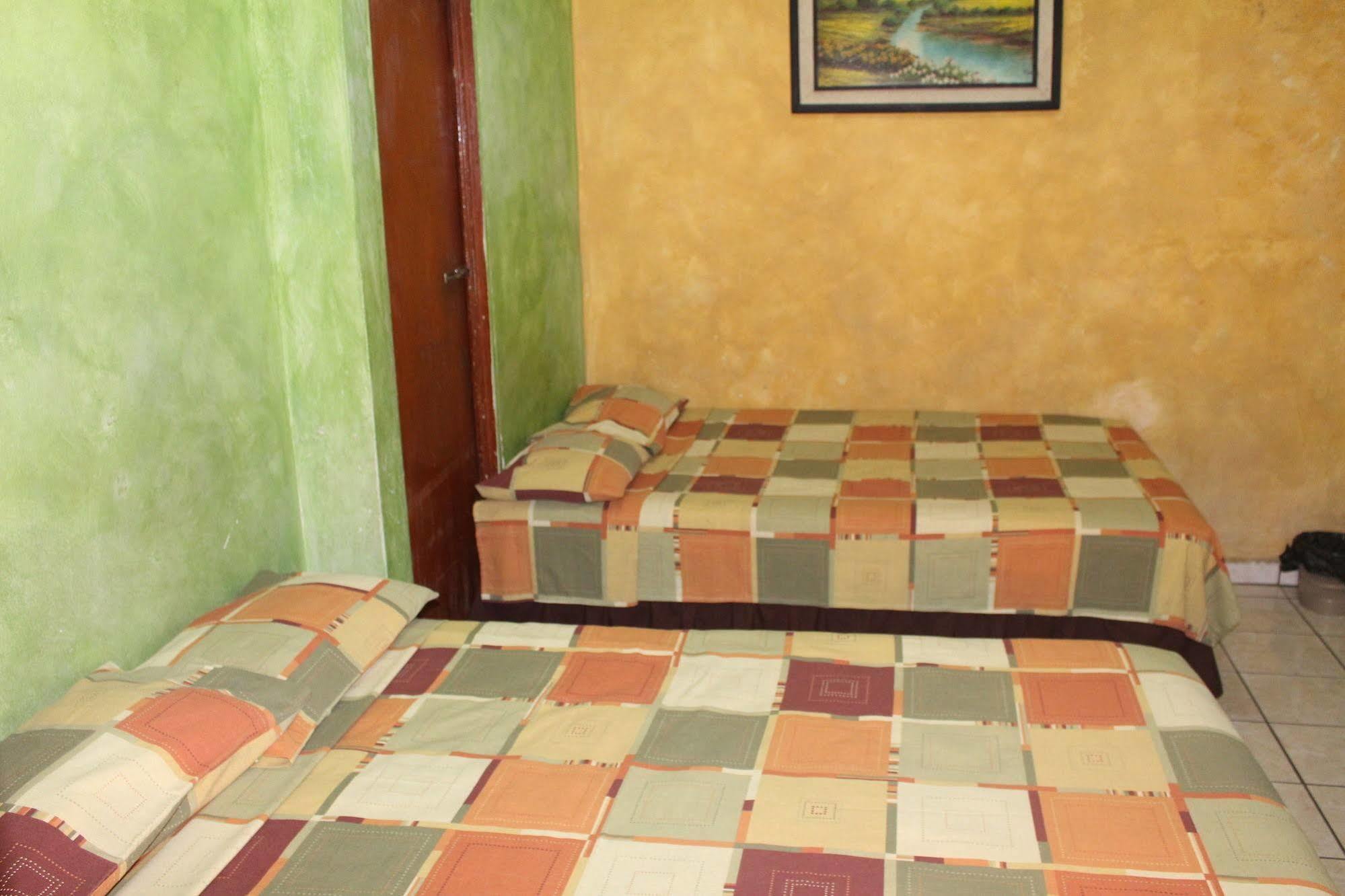 Hotel Pasadena II San Salvador Eksteriør billede