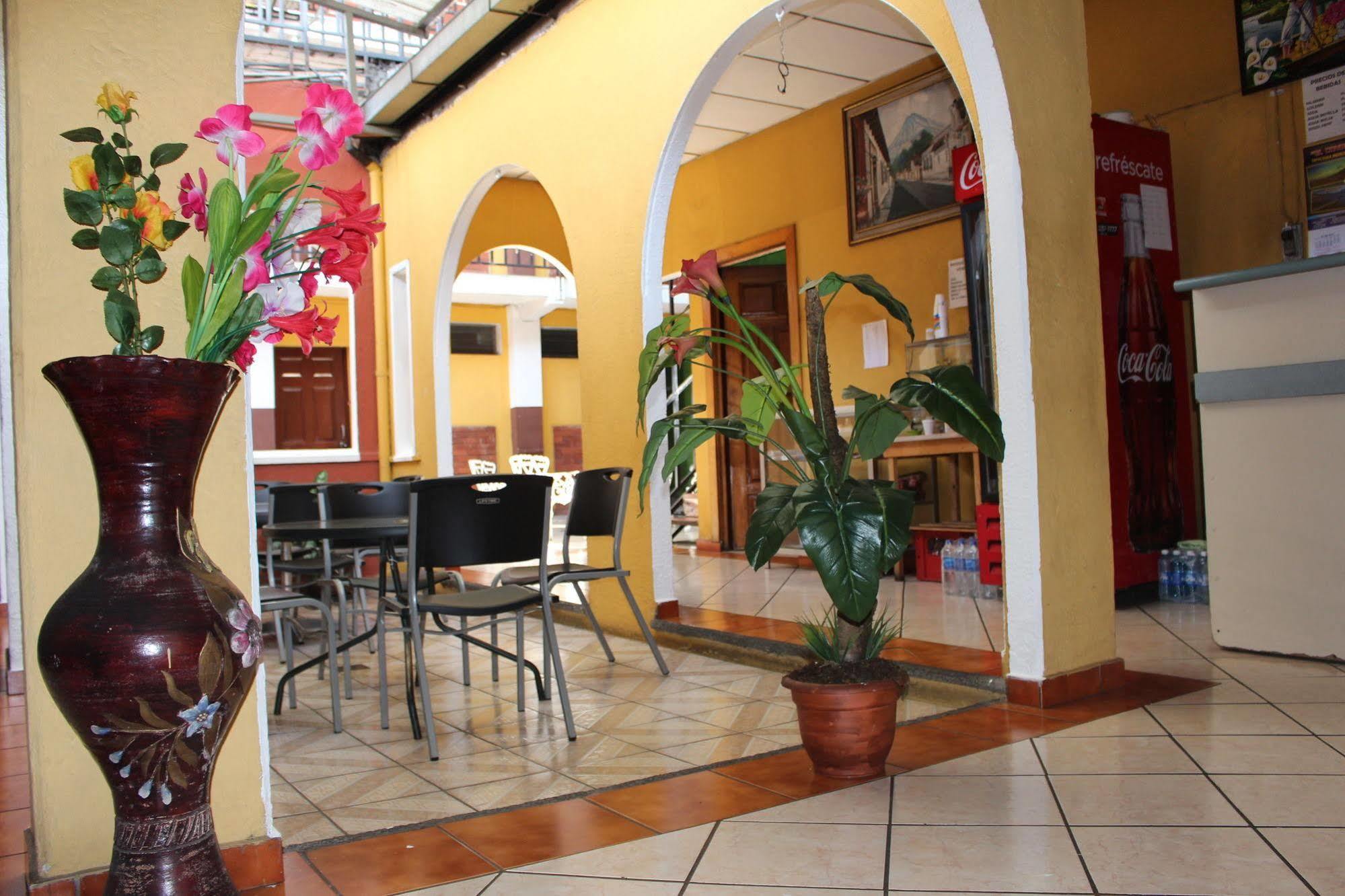 Hotel Pasadena II San Salvador Eksteriør billede