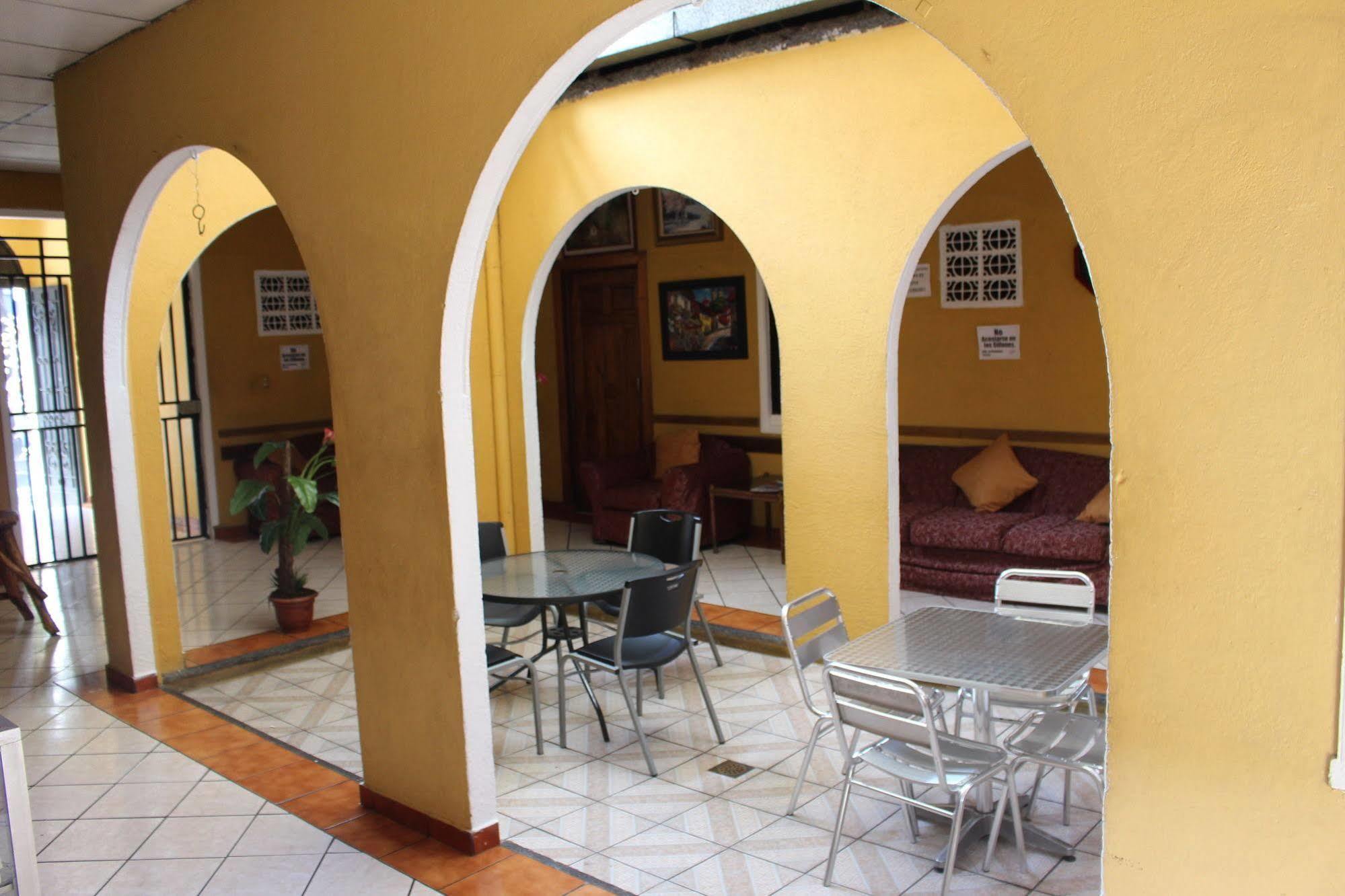Hotel Pasadena II San Salvador Eksteriør billede